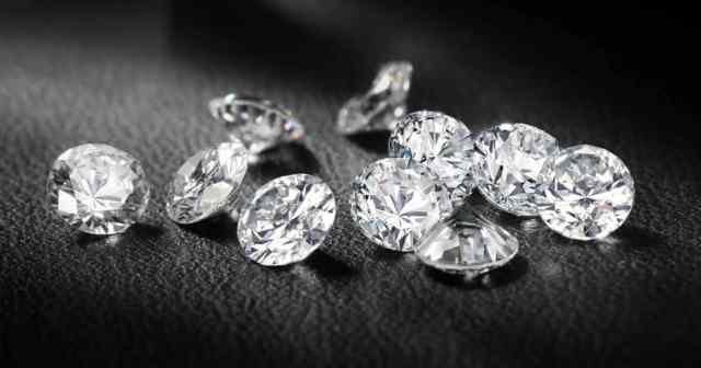 Diamond: Lịch sử kim cương đằng sau ánh hoà quang