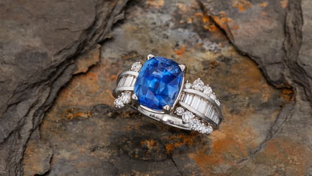 4.93 carat Sri Lankan sapphire ring