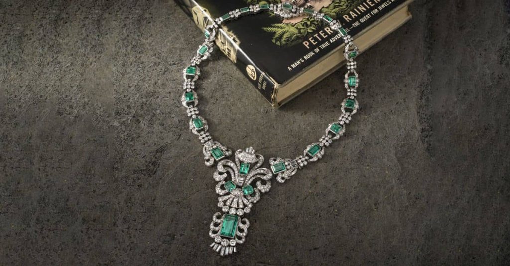 This emerald and diamond necklace contains 23 emeralds from Chivor totaling approximately 45 carats and roughly 22 carats of diamonds. Photos: Robert Weldon/GIA